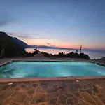 Nisida & Meditation Center - Adult Only 3*