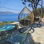 Nisida & Meditation Center - Adult Only