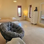 Nisida & Meditation Center - Adult Only Konukevi 3*