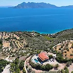 Nisida & Meditation Center - Adult Only 3* Ano Fanari