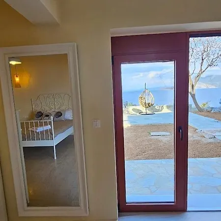 Nisida & Meditation Center - Adult Only 3* Ano Fanari