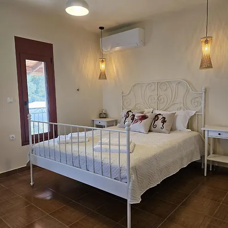 Nisida & Meditation Center - Adult Only Ano Fanari