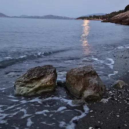 Πανσιόν Nisida & Meditation Center - Adult Only