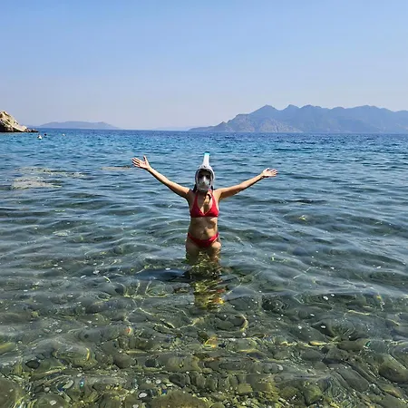 Nisida & Meditation Center - Adult Only