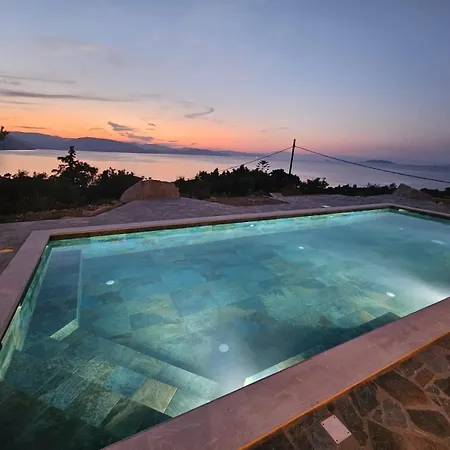 Nisida & Meditation Center - Adult Only Ano Fanari