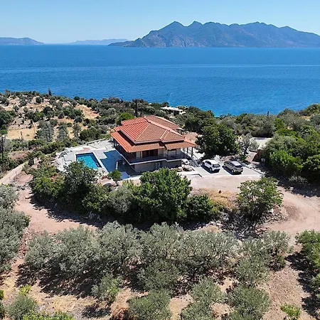 Nisida & Meditation Center - Adult Only 4*