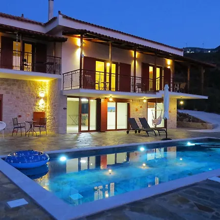 Nisida & Meditation Center - Adult Only 3* Ano Fanari