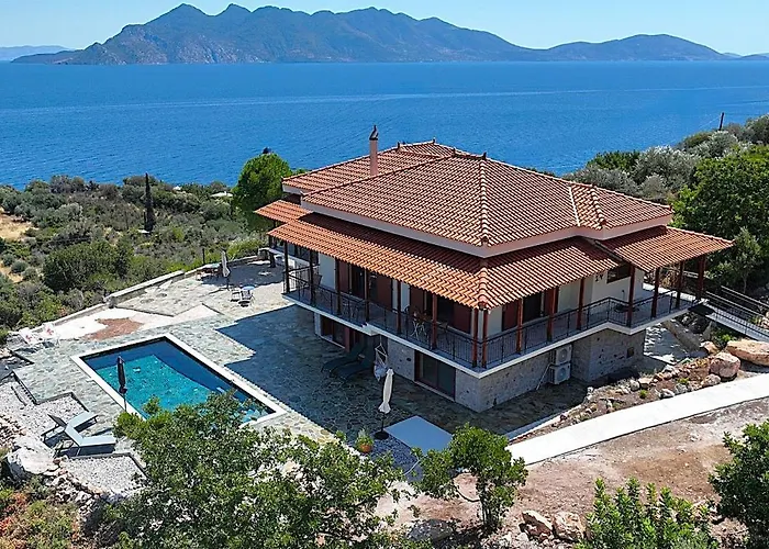 Pensión Nisida & Meditation Center - Adult Only Ano Fanari