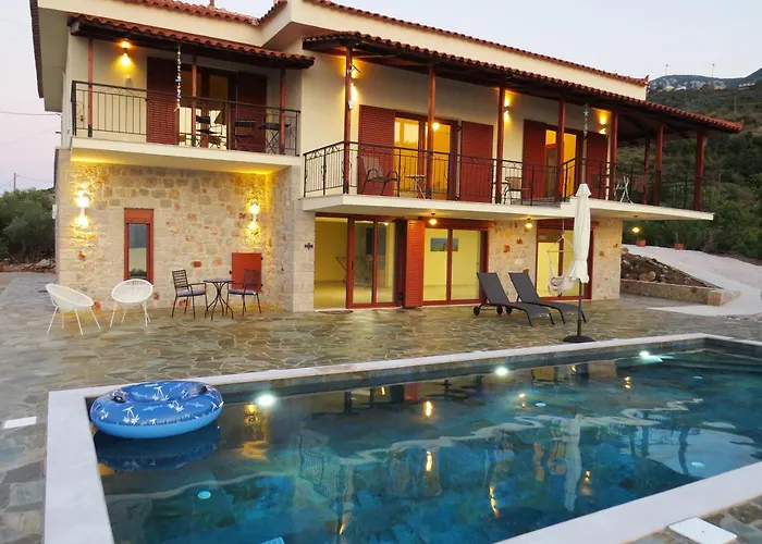 Nisida & Meditation Center - Adult Only