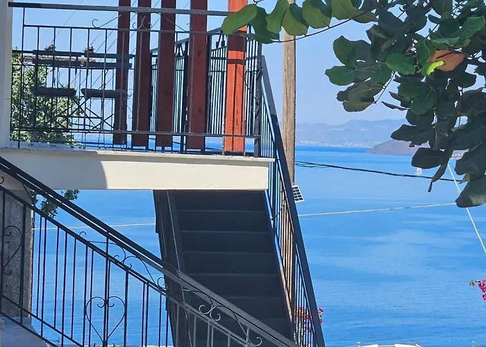 Nisida & Meditation Center - Adult Only