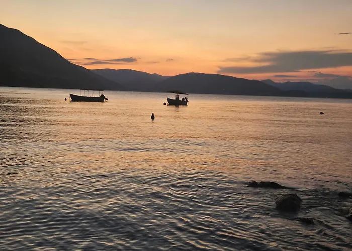 Nisida & Meditation Center - Adult Only 4*