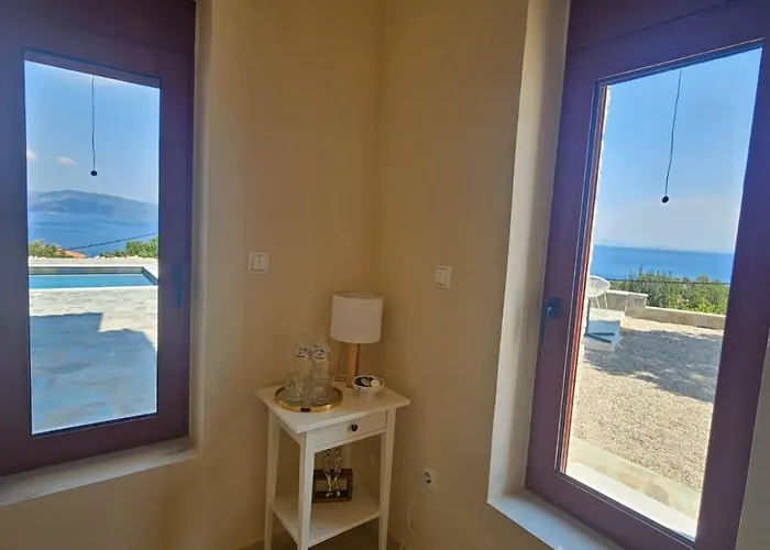 Nisida & Meditation Center - Adult Only