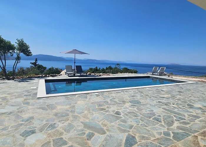 Pensión Nisida & Meditation Center - Adult Only 4*