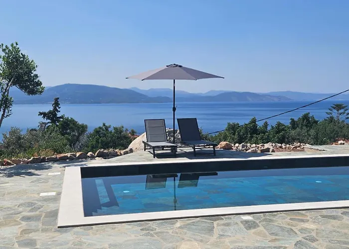 Nisida & Meditation Center - Adult Only 4* Ano Fanari