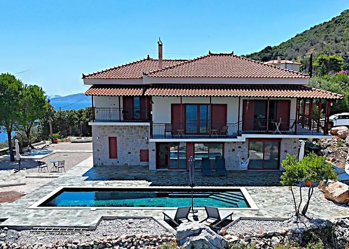 Nisida & Meditation Center - Adult Only