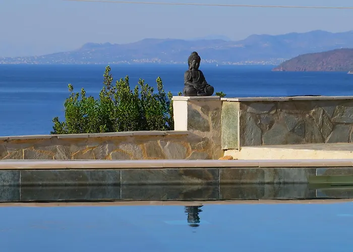 Nisida & Meditation Center - Adult Only