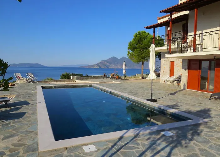 Pensión Nisida & Meditation Center - Adult Only 4*