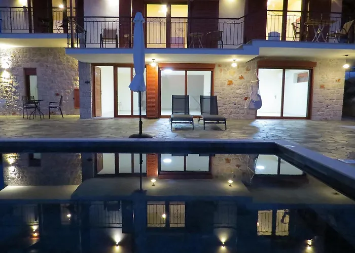 Nisida & Meditation Center - Adult Only 4* Ano Fanari