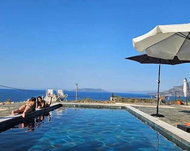 Nisida & Meditation Center - Adult Only Pensión Ano Fanari