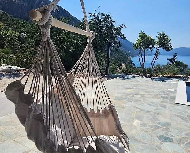 Nisida & Meditation Center - Adult Only Pensión 4*